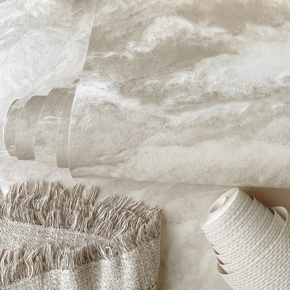 5706 CLOUD CREAM CLOSE UP