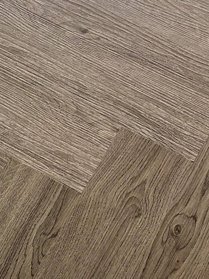 Empire Grey Herringbone Click LVT flooring Only £24.99 m<sup>2</sup>