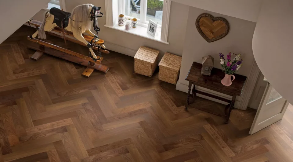 Elka Real Wood Flooring EWF herringbone 14mm dark oak hall_217bdc6f43c677570379ce0175e4bf8c